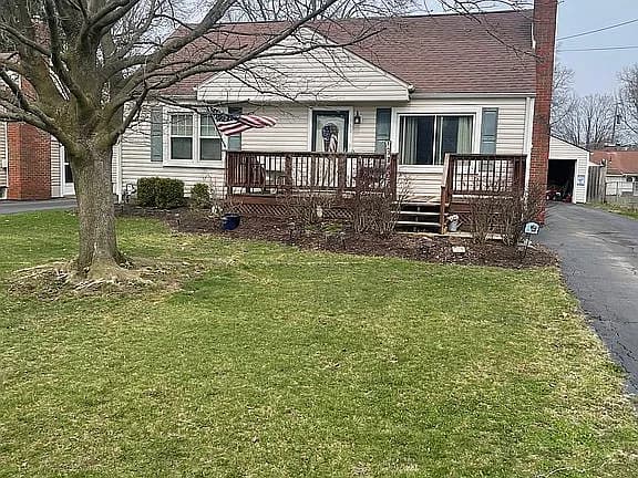 160 Rockdale Ave — exterior photo