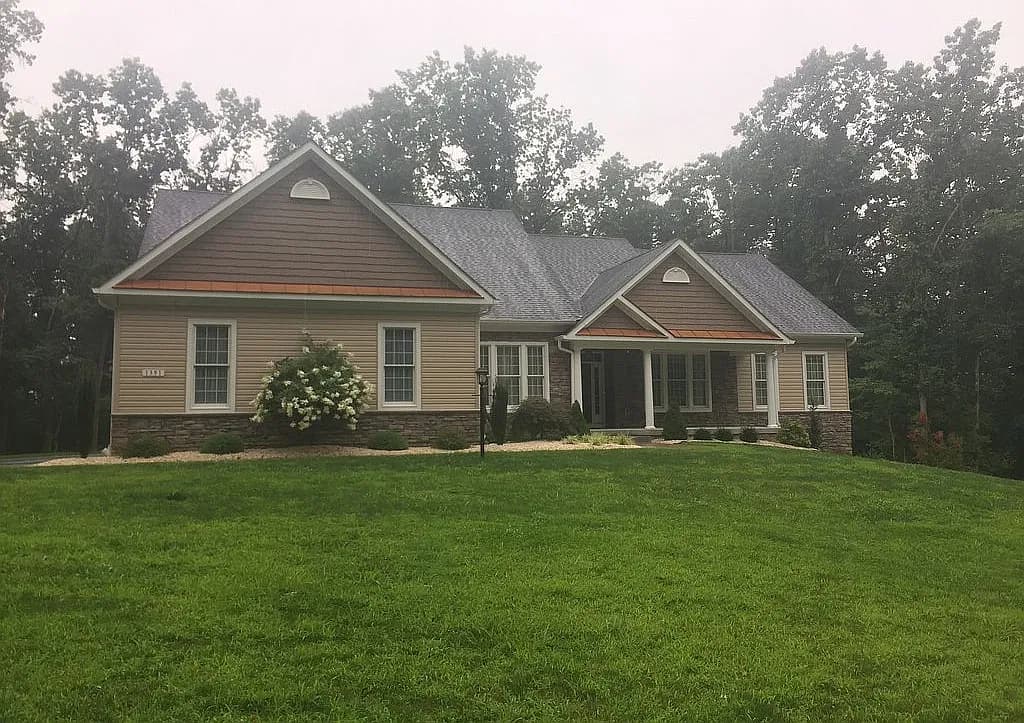 1391 Macton Rd — exterior photo
