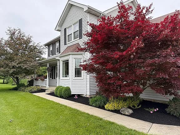 5215 Horse Shoe Dr — exterior photo
