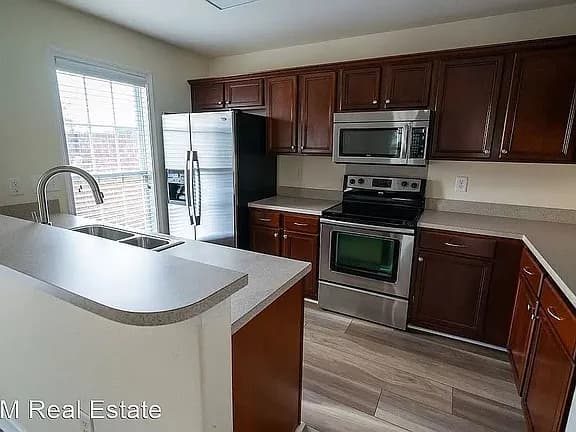 156 Pinewood Ln Unit 103 — exterior photo