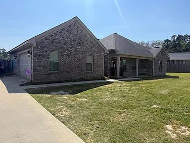 107 Clear Cv — exterior photo
