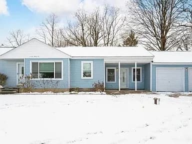 1736 Lombardy Dr — exterior photo