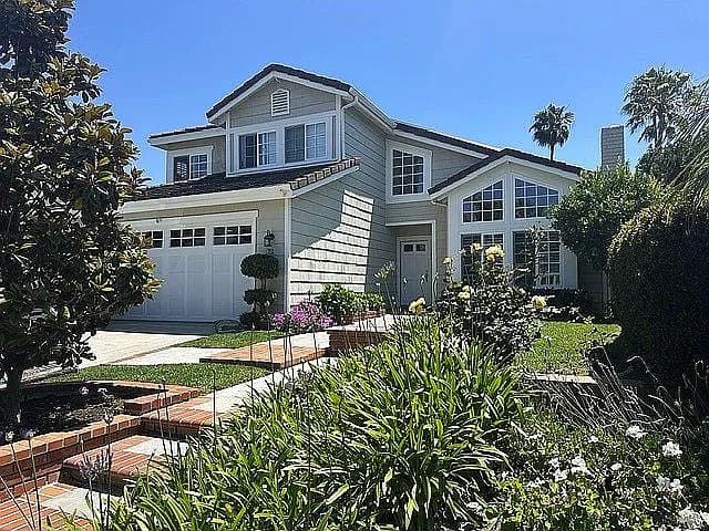 22 Serenity Ln — exterior photo