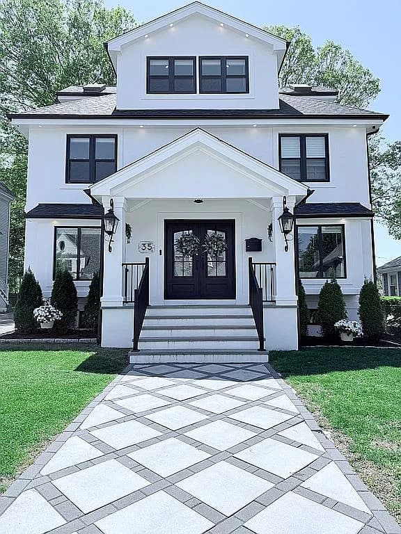 35 Wren St — exterior photo