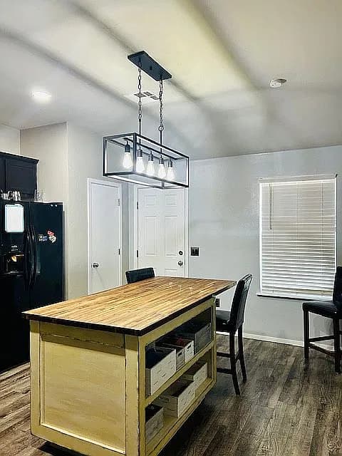 1640 Eighty Niner Ter — exterior photo