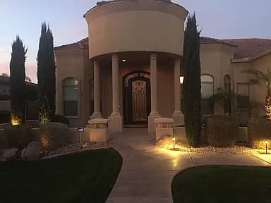 2044 W Weatherby Way — exterior photo