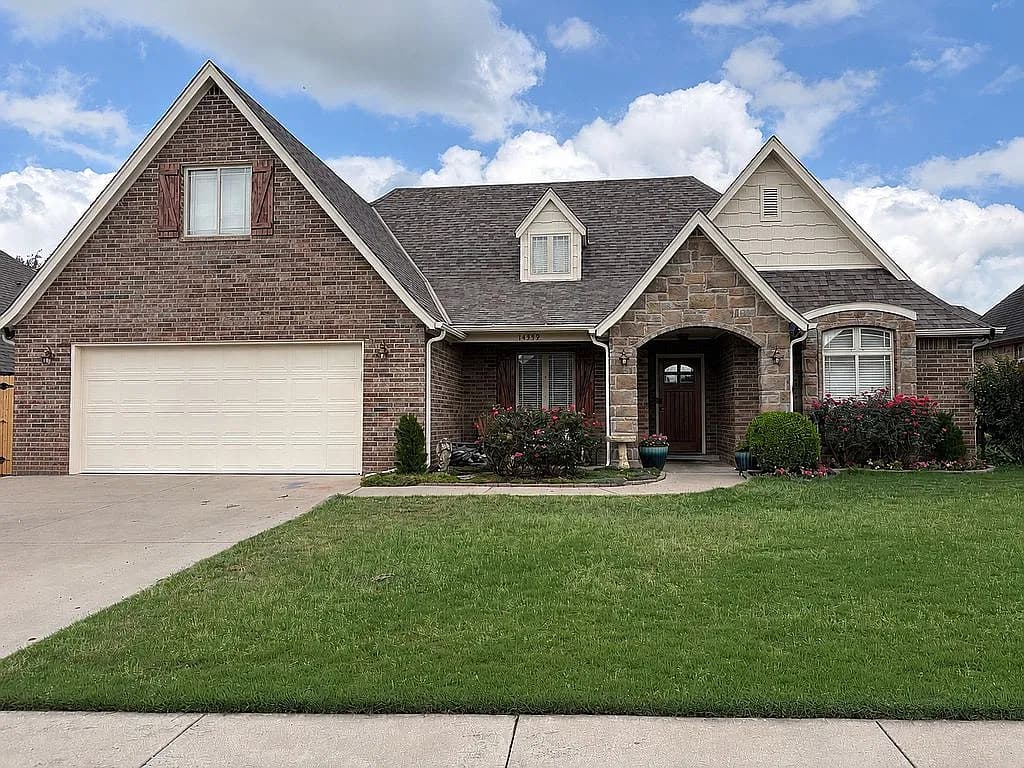 14559 Courtney Ln — exterior photo