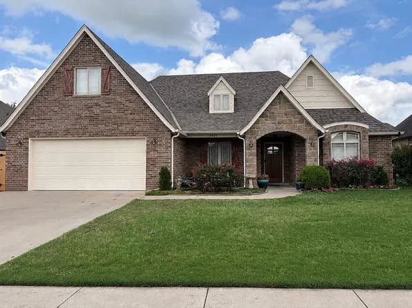 14559 Courtney Ln — exterior photo