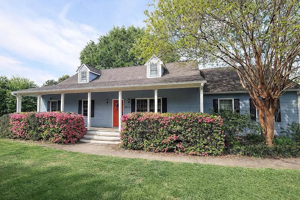 1612 Thamelink Ct — exterior photo