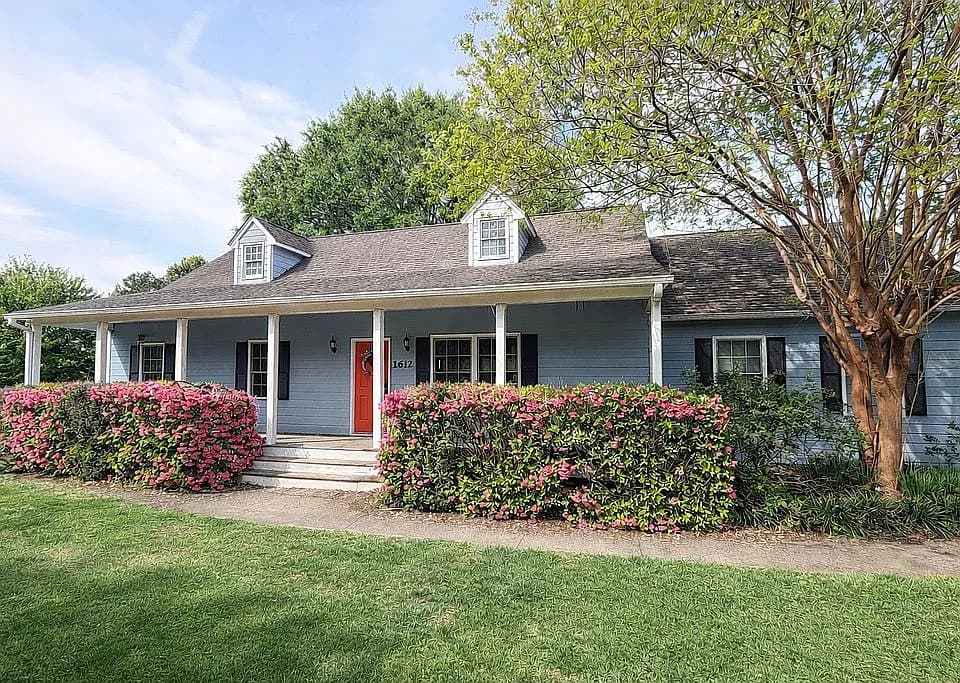 1612 Thamelink Ct — exterior photo