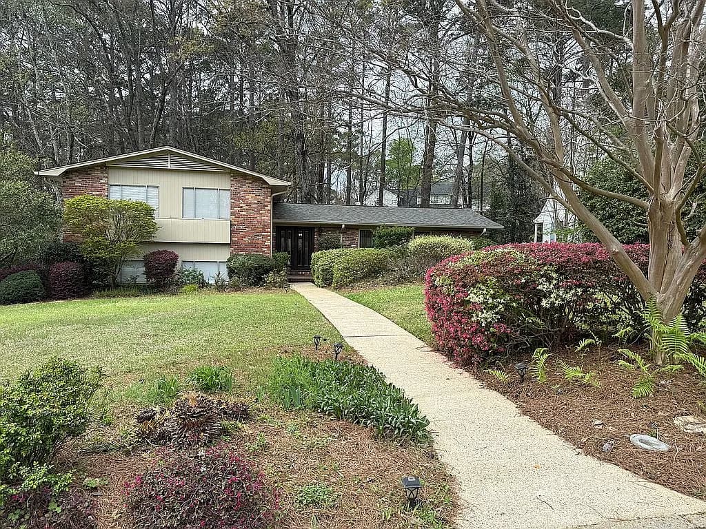 4935 Country Club Pl — exterior photo