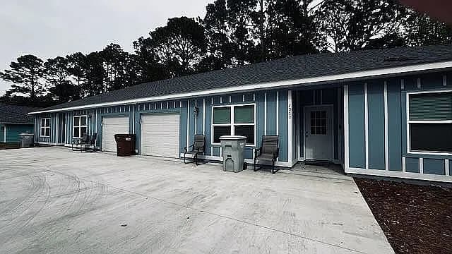 2060 Presidio St — exterior photo