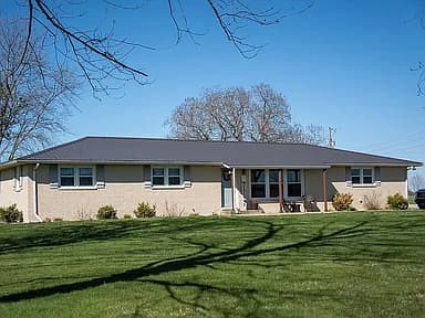 18172 E 200 N — exterior photo