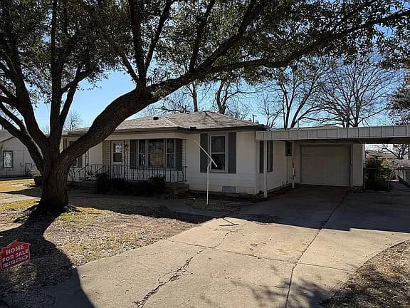 609 N Cedar St — exterior photo