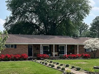 1007 Collum Ln W — exterior photo