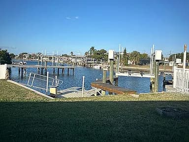 6421 Boatyard Dr — exterior photo