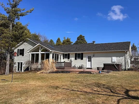 1600 County Line Rd — exterior photo