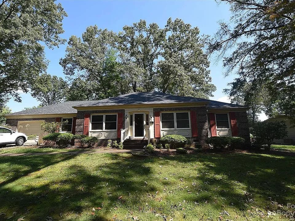 244 Windover Dr — exterior photo