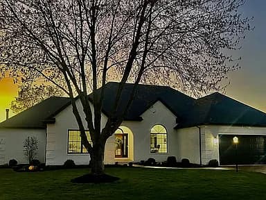 1933 Willow Lake Dr — exterior photo