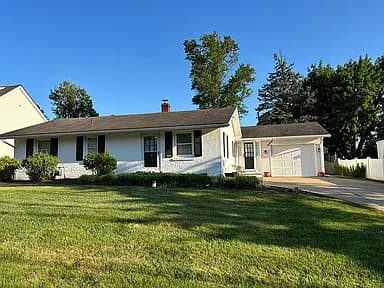 440 Penn St — exterior photo