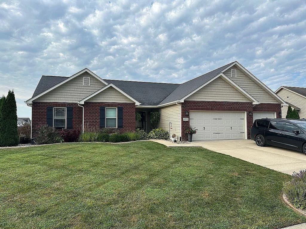 4818 River Rock Ln — exterior photo