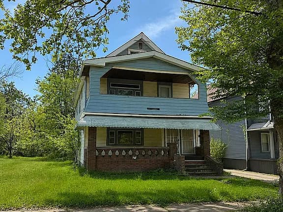 9400 Orleans Ave — exterior photo