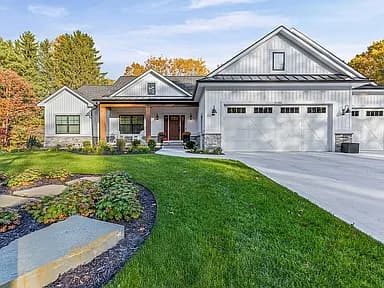 8368 Skipper Ln — exterior photo
