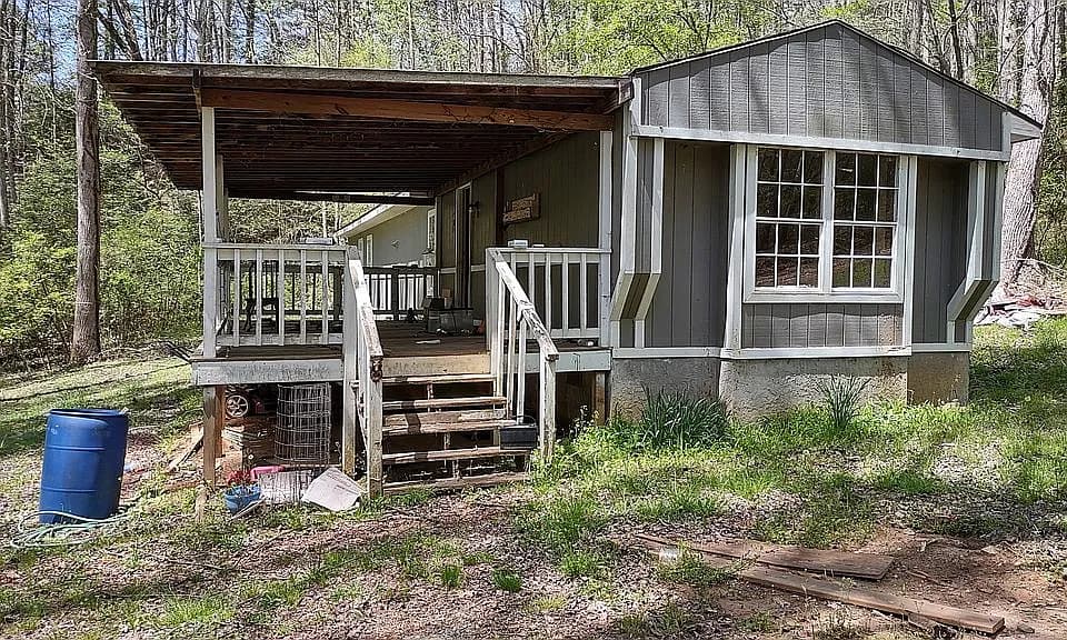 998 Winchester Cove Rd — exterior photo