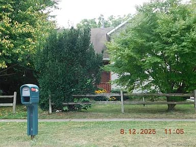 207 Garden Ln — exterior photo