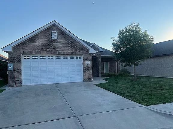14 Hinders Dr — exterior photo