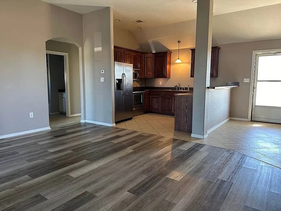 206 Dairy Ln — exterior photo