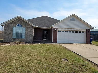 5305 Pewter Dr — exterior photo