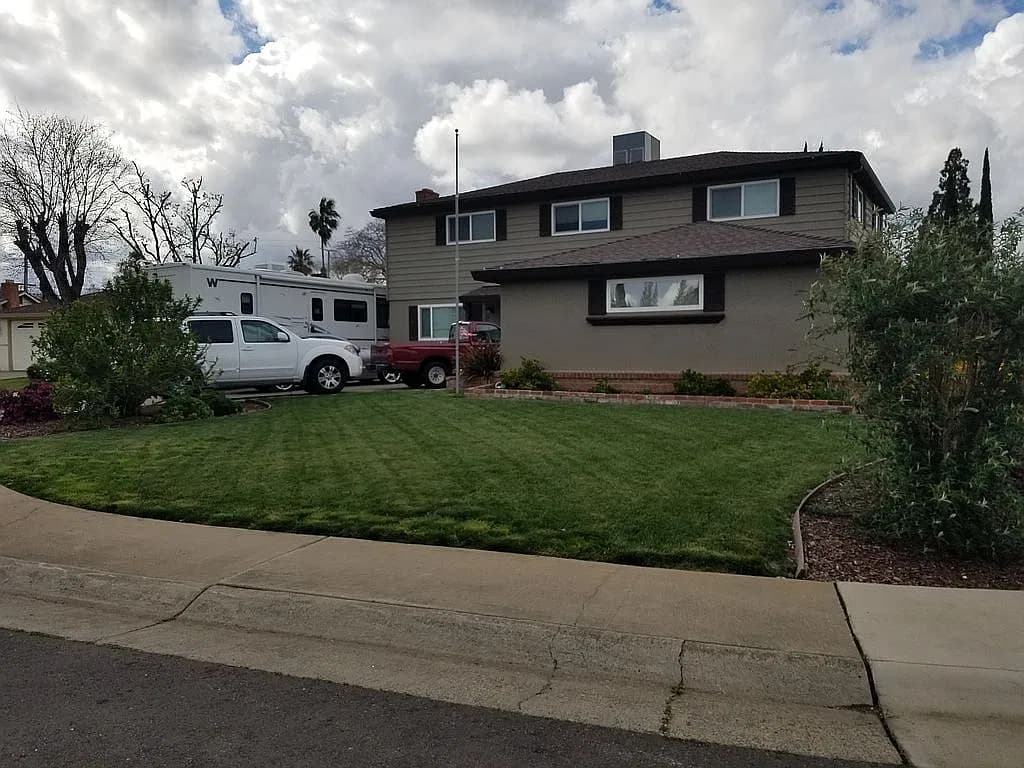 2956 Treen Ct — exterior photo