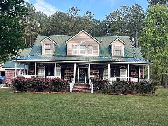 1375 Spring Grove Rd — exterior photo