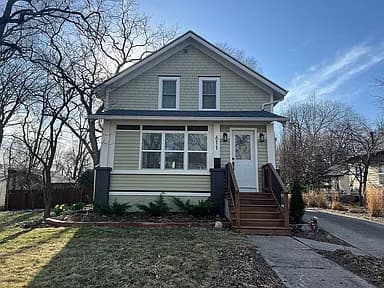 611 Ridgewood Ave — exterior photo