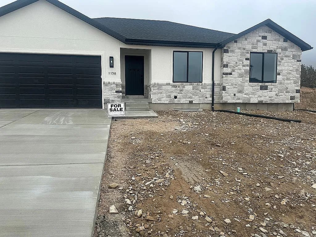 1158 N 700 E — exterior photo