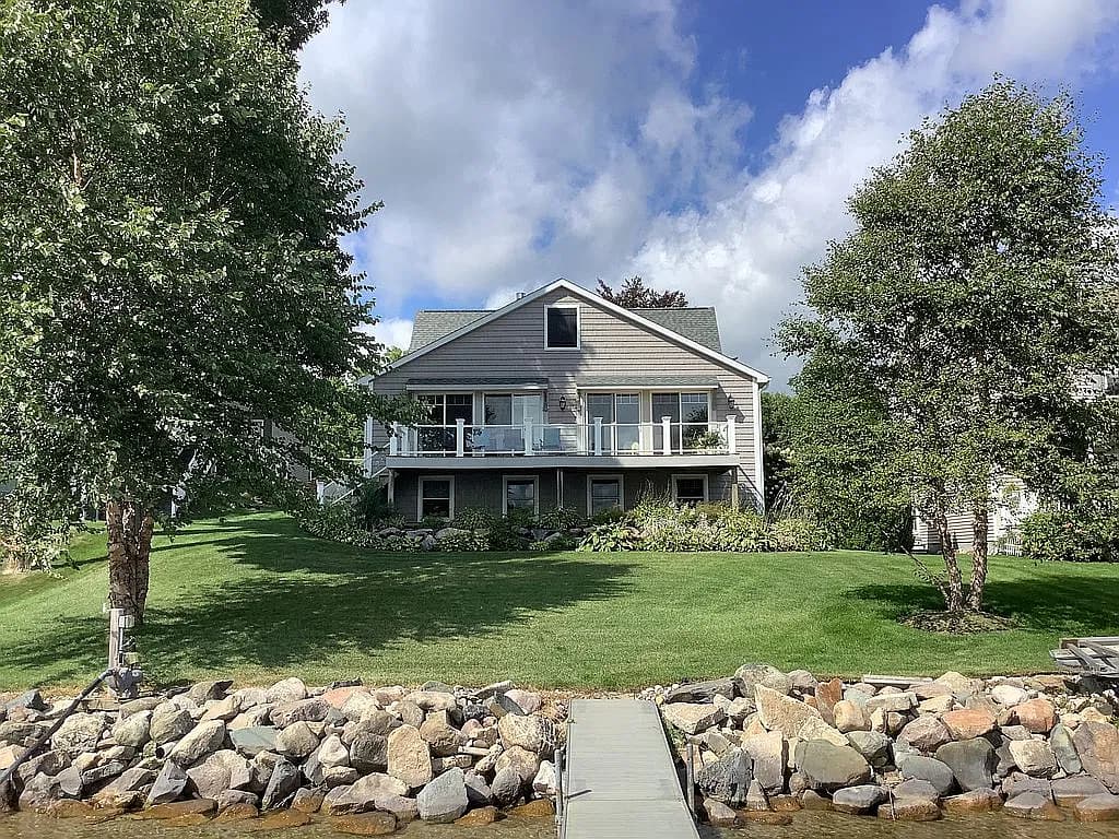 1683 Wamplers Lake Rd — exterior photo