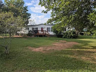 383 Jones Rd — exterior photo