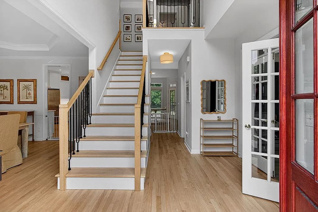 2748 Gaston Gate — exterior photo