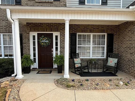 232 Haddington Ln — exterior photo