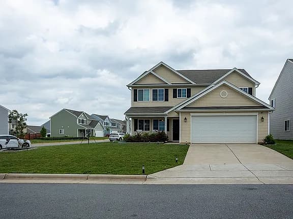 3806 Bissett Way — exterior photo