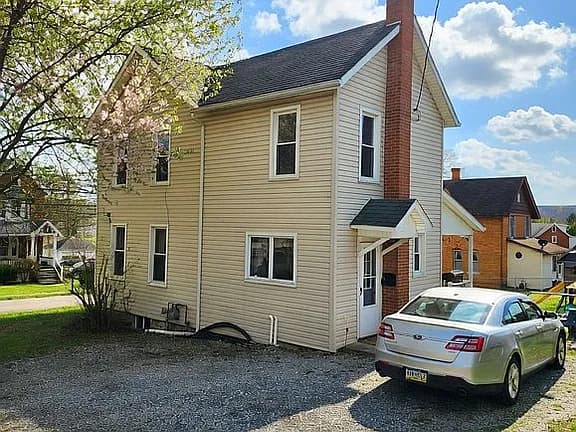 628 Turnpike Ave — exterior photo