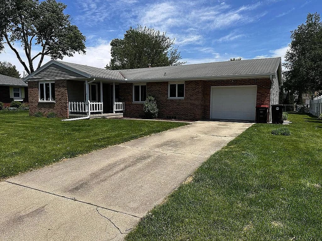 116 N Montana Ave — exterior photo