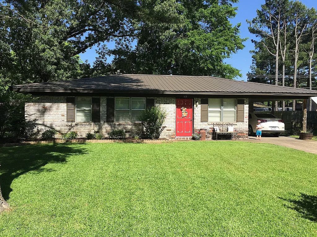 113 Jessica St — exterior photo