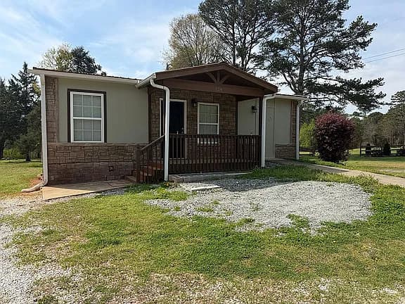 124 Mulliken Rd — exterior photo