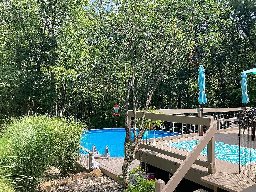 2919 Woodhaven Dr — exterior photo