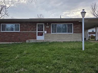 908 Buckley Rd — exterior photo