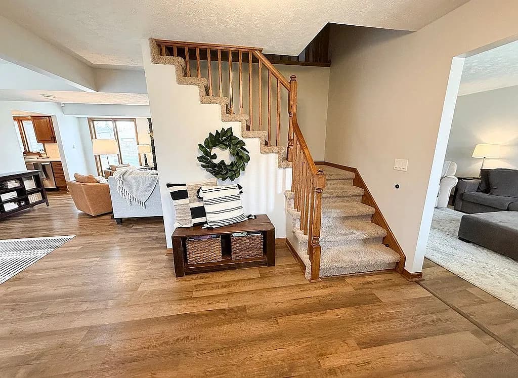 1120 Miles Ct — exterior photo