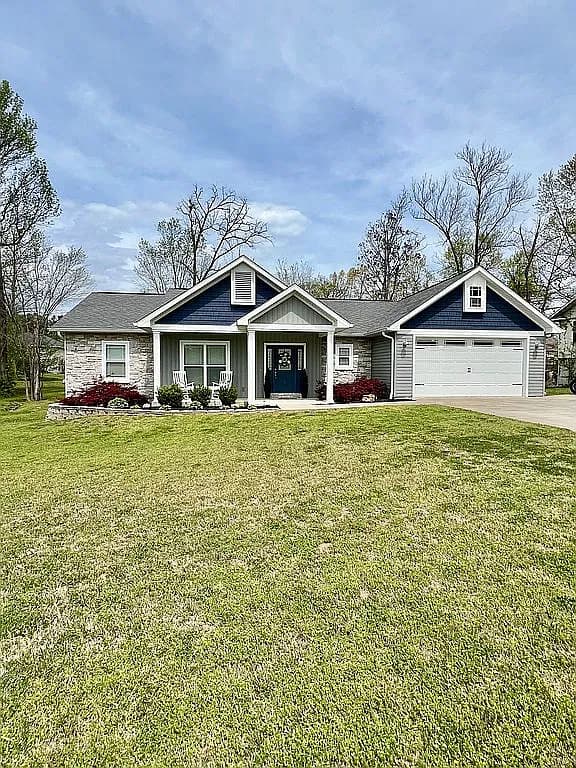 3601 Oak Grove Rd — exterior photo