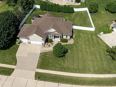 3270 Mulberry Dr — exterior photo